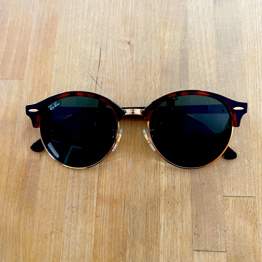 Round Eyebrow Tortoiseshell Sunglasses